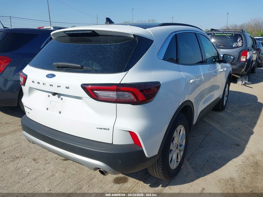 2024 Ford Escape VIN 1FMCU9GNXRUB48245 IAAI salvage auction — SIDE, Wait Title, sold $5,100 on 2026-07-31 (photo 4)