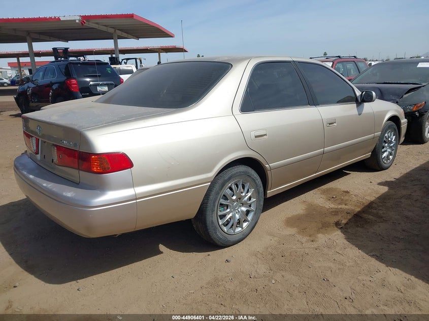 2001 Toyota Camry VIN JT2BG22K010535970 IAAI salvage auction — NORMAL WEAR, Clear-Dealer Only (Arizona), sold $325 on 2026-07-28 (photo 4)