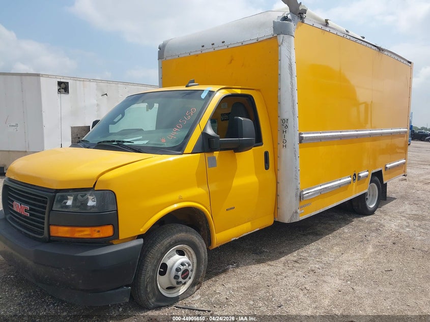 2023 Gmc Savana VIN 7GZ37TC73PN003445 IAAI salvage auction — SIDE, Wait Title, sold $25 on 2026-07-22 (photo 2)