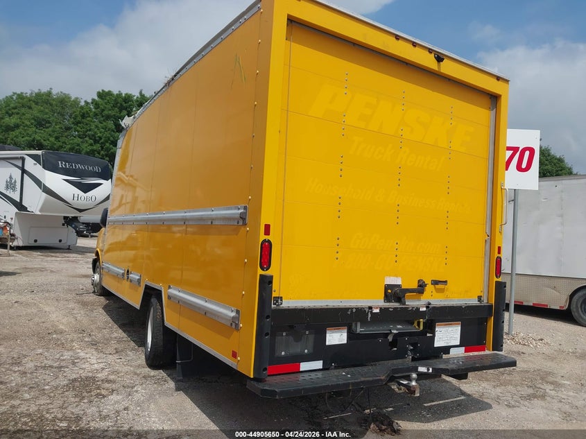 2023 Gmc Savana VIN 7GZ37TC73PN003445 IAAI salvage auction — SIDE, Wait Title, sold $25 on 2026-07-22 (photo 3)