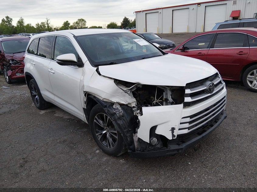 2018 Toyota Highlander VIN 5TDZZRFH3JS258011 IAAI salvage auction — RIGHT FRONT, Salvage (Kentucky), sold $5,900 on 2026-07-29 (photo 1)