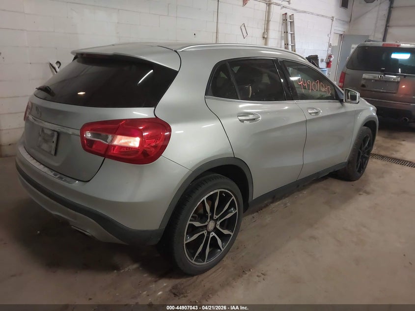 2016 Mercedes-benz Gla-class VIN WDCTG4EB3GJ230205 IAAI salvage auction — LEFT FRONT, Clear (Texas), sold $1,625 on 2026-08-19 (photo 4)