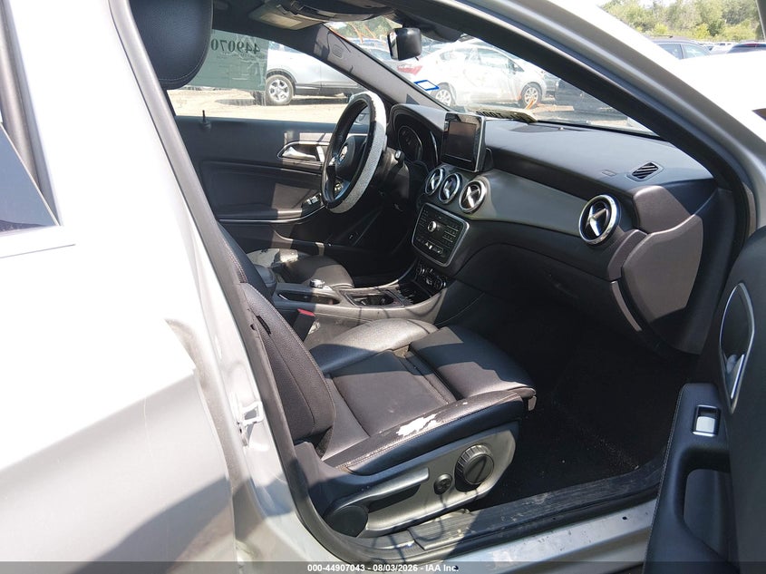 2016 Mercedes-benz Gla-class VIN WDCTG4EB3GJ230205 IAAI salvage auction — LEFT FRONT, Clear (Texas), sold $1,625 on 2026-08-19 (photo 5)