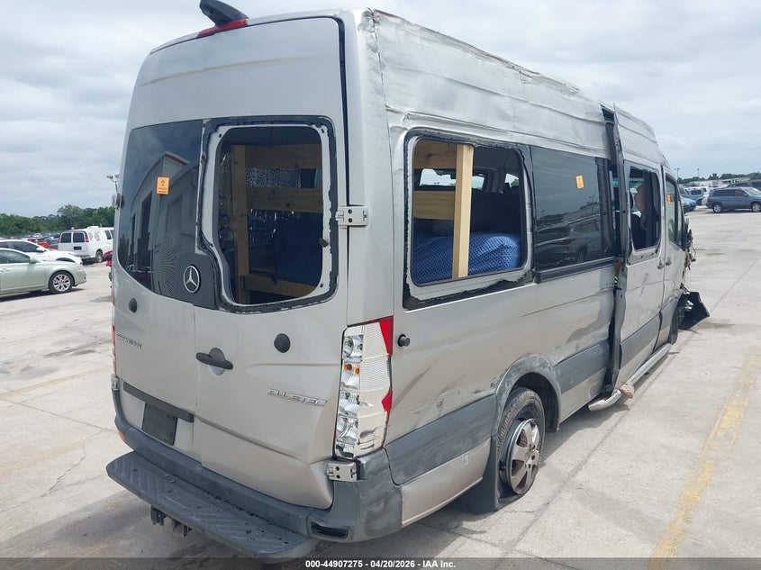 2016 Mercedes-benz Sprinter VIN 8BRPE8CD8GE129435 IAAI salvage auction — ALL OVER, Rebuildable (Florida), sold $2,875 on 2026-07-22 (photo 4)