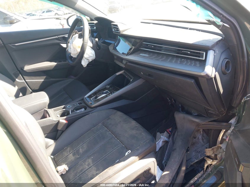 2025 Audi A3 VIN WAUHUDGY2SA057367 IAAI salvage auction — RIGHT SIDE, Salvage Title, sold $5,125 on 2026-07-21 (photo 5)