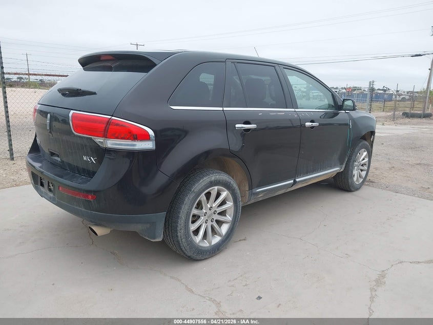 2013 Lincoln Mkx VIN 2LMDJ6JK7DBL08918 IAAI salvage auction — LEFT & RIGHT, Salvage Title, sold $800 on 2026-07-09 (photo 4)