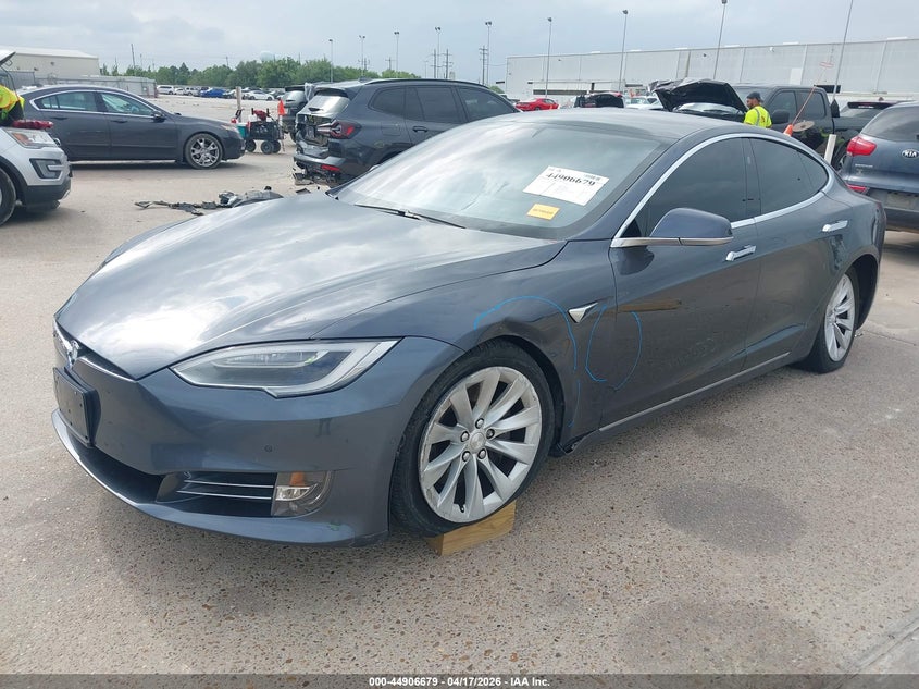 2017 Tesla Model s VIN 5YJSA1E10HF202699 IAAI salvage auction — LEFT & RIGHT, Salvage Title, sold $2,050 on 2026-07-23 (photo 2)