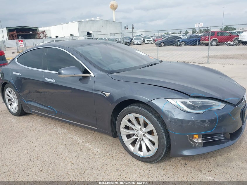2017 Tesla Model s VIN 5YJSA1E10HF202699 IAAI salvage auction — LEFT & RIGHT, Salvage Title, sold $2,050 on 2026-07-23 (photo 6)