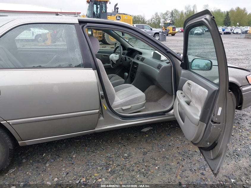 1998 Toyota Camry VIN JT2BF28K0W0100609 IAAI salvage auction — FRONT END, Bill Of Sale (Washington), sold $400 on 2026-07-22 (photo 5)