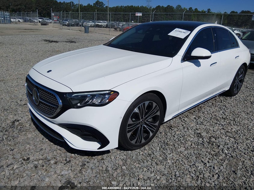 2025 Mercedes-benz E-klasse VIN W1KLF6BB4SA088132 IAAI salvage auction — REAR END, Salvage Title, sold $35,850 on 2026-07-20 (photo 2)