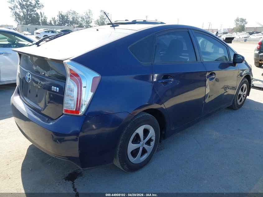 2014 Toyota Prius VIN JTDKN3DUXE0384532 IAAI salvage auction — NORMAL WEAR, Clear - Dealer Only (California), sold $575 on 2026-07-22 (photo 4)