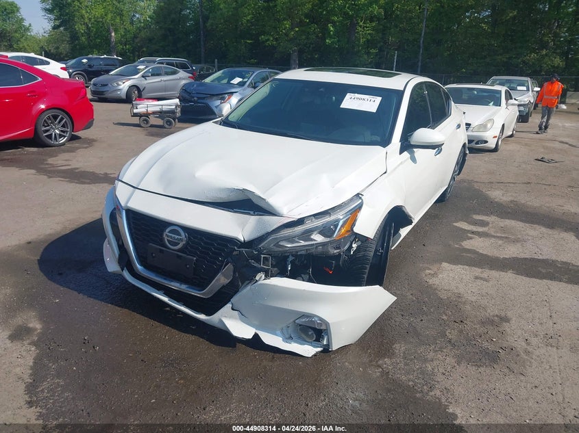 2020 Nissan Altima VIN 1N4AL4FV3LC153373 IAAI salvage auction — FRONT & REAR, Salvage Title, sold $3,375 on 2026-09-09 (photo 2)