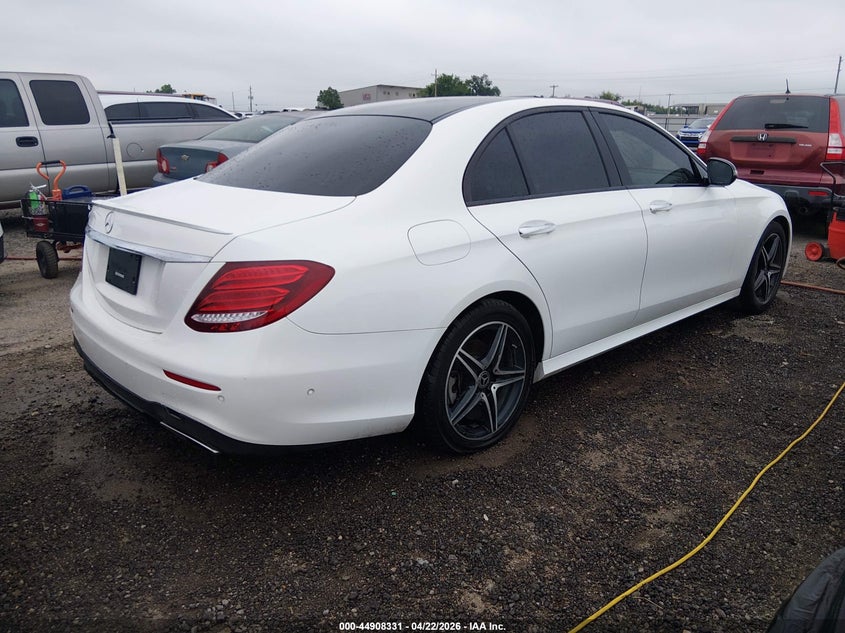 2018 Mercedes-benz E-klasse VIN WDDZF4JB1JA321219 IAAI salvage auction — LEFT SIDE, Clear (Oklahoma), sold $7,500 on 2026-07-28 (photo 4)