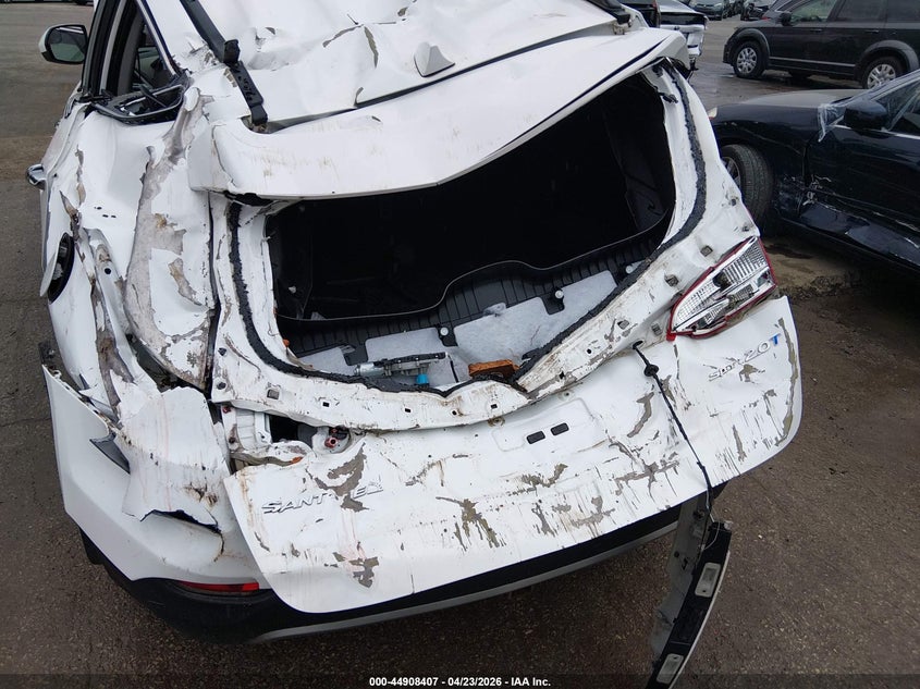 2013 Hyundai Santa fe VIN 5XYZU3LA8DG031594 IAAI salvage auction — REAR END, Junk (Missouri), sold $800 on 2026-07-08 (photo 6)