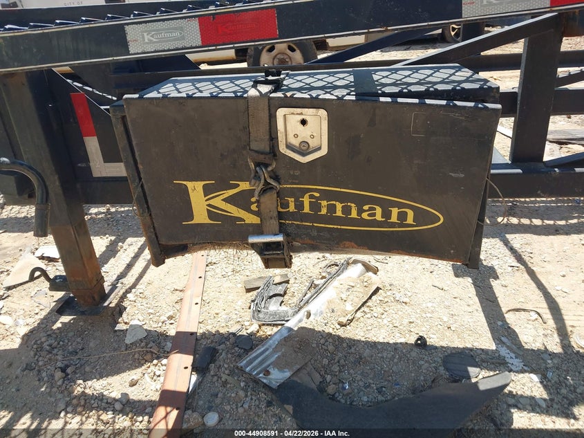 2023 Kaufman trailers Auto hauler VIN 7UZFW5022PL002309 IAAI salvage auction — ROLLOVER, Salvage Non-Reb (South Carolina), sold $75 on 2026-07-18 (photo 7)