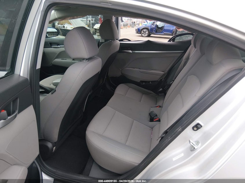 2019 Hyundai Elantra VIN KMHD74LFXKU887375 IAAI salvage auction — RIGHT SIDE, Salvage Title, sold $2,100 on 2026-07-15 (photo 8)