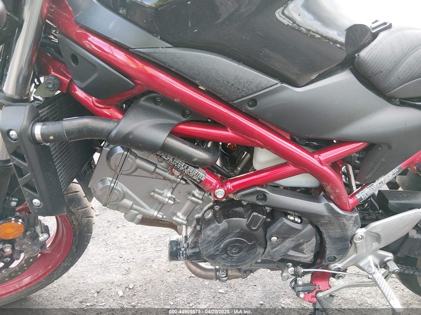 2018 Suzuki Sv VIN JS1VP55B1J2100455 IAAI salvage auction — ALL OVER, Salvage (Pennsylvania), sold $500 on 2026-07-14 (photo 9)