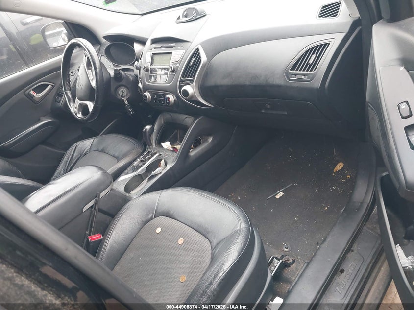 2011 Hyundai Tucson VIN KM8JU3AC5BU198102 IAAI salvage auction — NORMAL WEAR, Salvage (Texas), sold $1,350 on 2026-07-14 (photo 5)