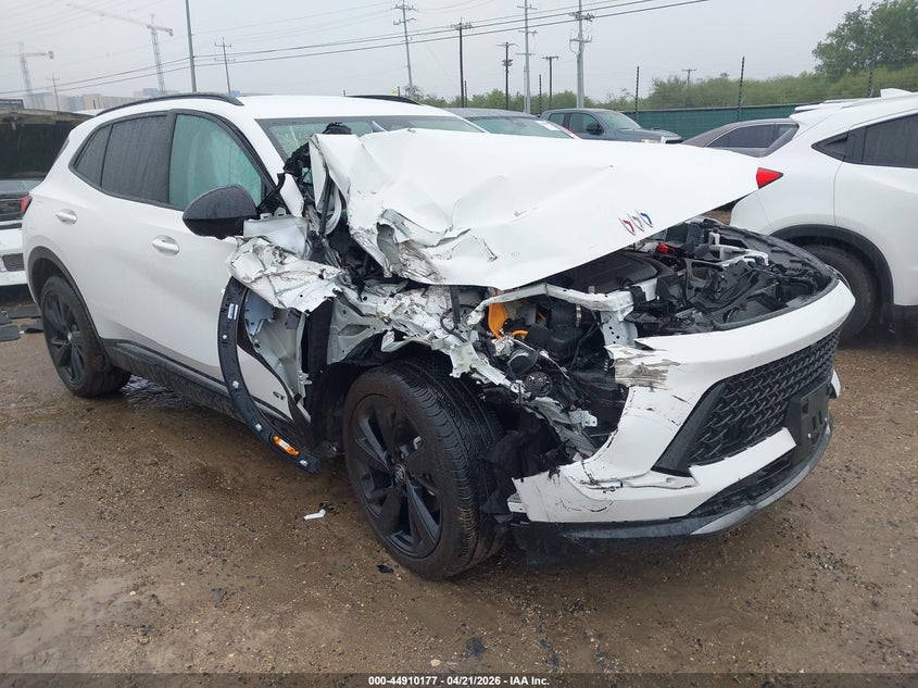 2025 Buick Envision VIN LRBFZLE4XSD011059 IAAI salvage auction — FRONT END, Salvage (Texas), sold $5,500 on 2026-07-06 (photo 1)