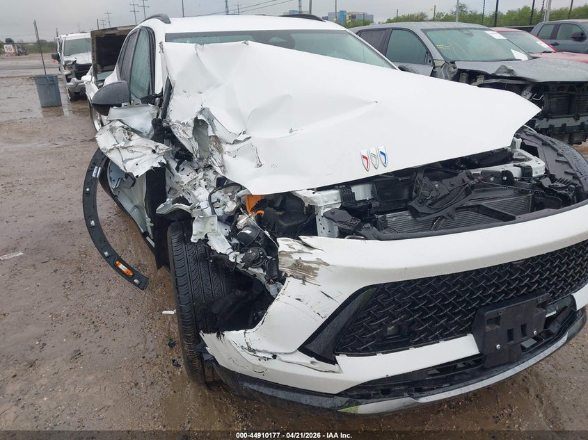2025 Buick Envision VIN LRBFZLE4XSD011059 IAAI salvage auction — FRONT END, Salvage (Texas), sold $5,500 on 2026-07-06 (photo 6)