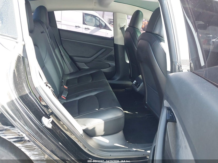 2020 Tesla Model 3 VIN 5YJ3E1EA2LF631702 IAAI salvage auction — LEFT REAR, Salvage Title, sold $3,550 on 2026-07-29 (photo 8)