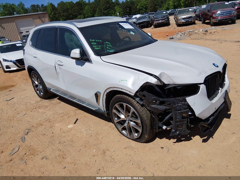 2024 BMW X5 VIN 5UX23EU04R9U60017 IAAI salvage auction — FRONT END, Salvage (North Carolina), sold $33,200 on 2026-07-06 (photo 1)