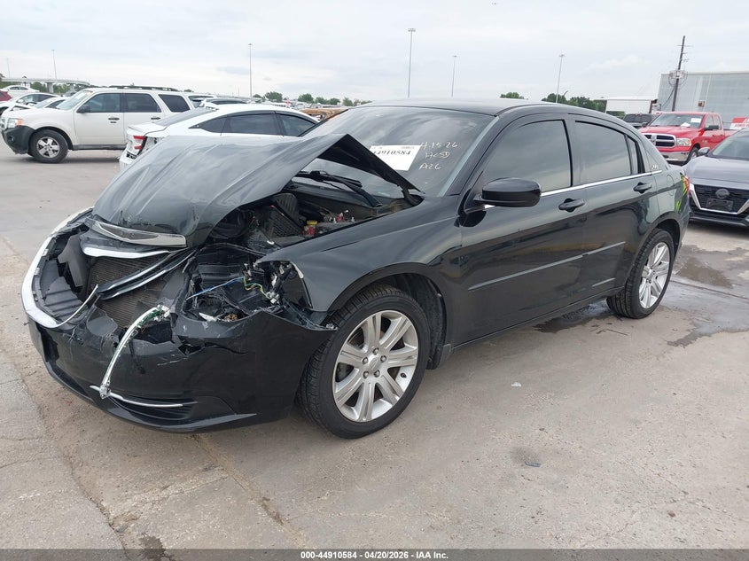 2013 Chrysler 200 VIN 1C3CCBBB5DN736167 IAAI salvage auction — FRONT END, Salvage (Texas), sold $100 on 2026-07-16 (photo 2)