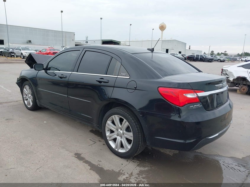 2013 Chrysler 200 VIN 1C3CCBBB5DN736167 IAAI salvage auction — FRONT END, Salvage (Texas), sold $100 on 2026-07-16 (photo 3)
