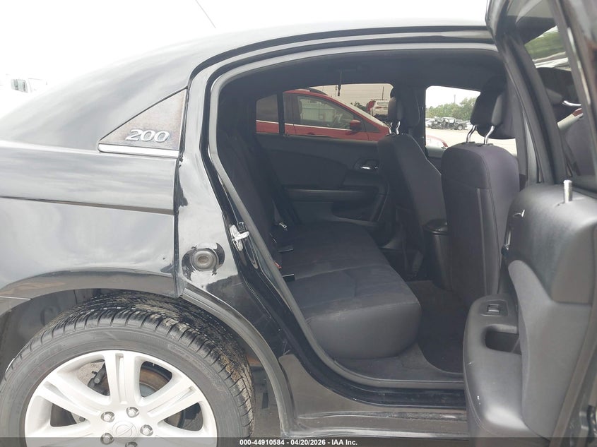 2013 Chrysler 200 VIN 1C3CCBBB5DN736167 IAAI salvage auction — FRONT END, Salvage (Texas), sold $100 on 2026-07-16 (photo 8)