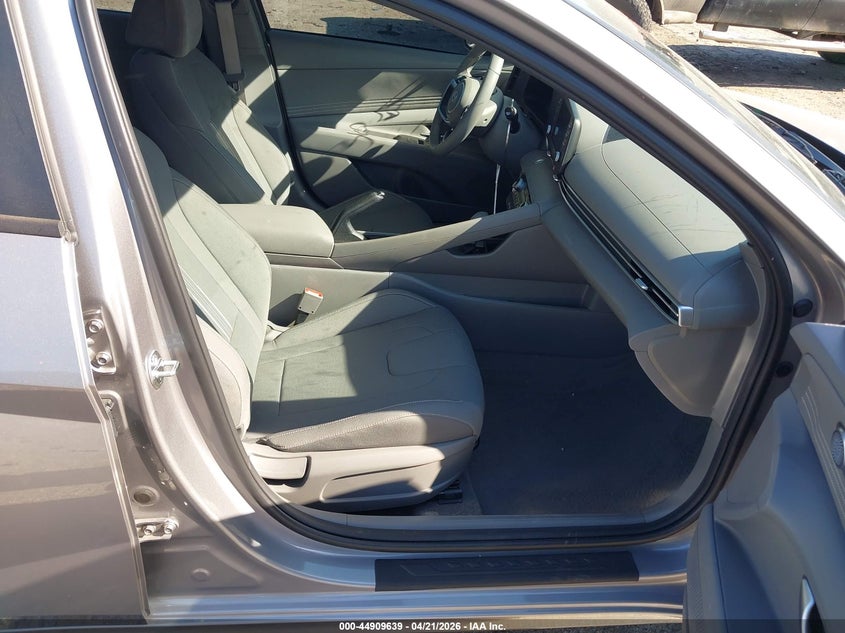 2026 Hyundai Elantra VIN KMHLM4DG8TU106057 IAAI salvage auction — LEFT SIDE, Salvage Title, sold $6,925 on 2026-07-15 (photo 5)