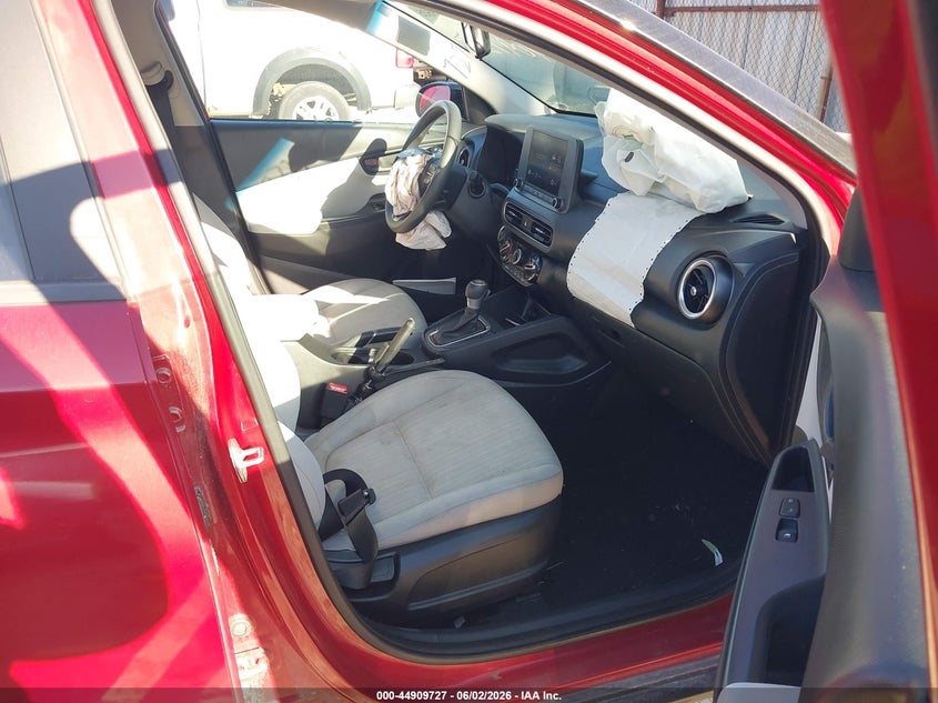 2022 Hyundai Kona VIN KM8K6CAB3NU761920 IAAI salvage auction — RIGHT FRONT, Salvage Title, sold $2,450 on 2026-07-29 (photo 5)