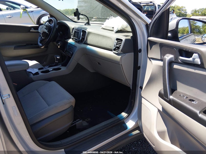2017 Kia Sportage VIN KNDPM3AC2H7219638 IAAI salvage auction — FRONT END, Salvage Title, sold $1,600 on 2026-07-21 (photo 5)