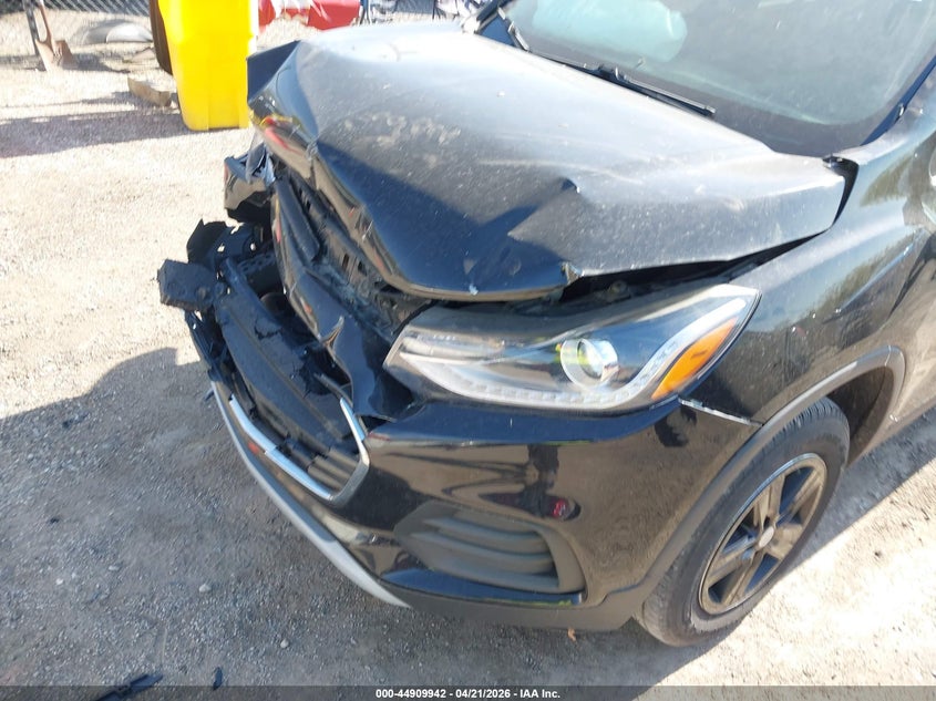 2019 Chevrolet Trax VIN KL7CJPSB7KB827595 IAAI salvage auction — FRONT END, Salvage (Iowa), sold $925 on 2026-07-29 (photo 6)
