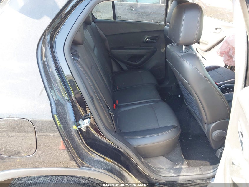 2019 Chevrolet Trax VIN KL7CJPSB7KB827595 IAAI salvage auction — FRONT END, Salvage (Iowa), sold $925 on 2026-07-29 (photo 8)