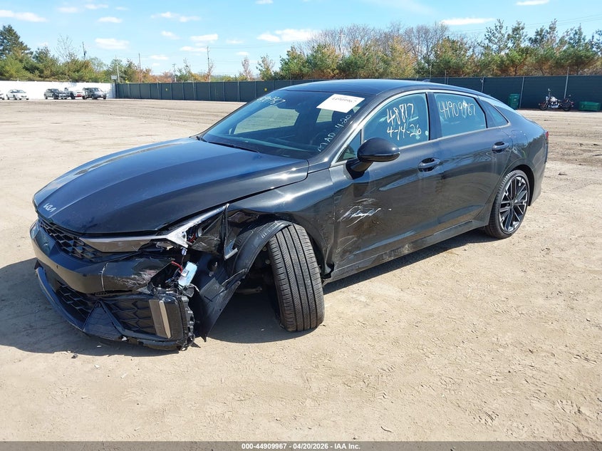 2026 Kia K5 VIN KNAG44J81T5428744 IAAI salvage auction — LEFT FRONT, Salvage Title, sold $10,600 on 2026-07-28 (photo 2)