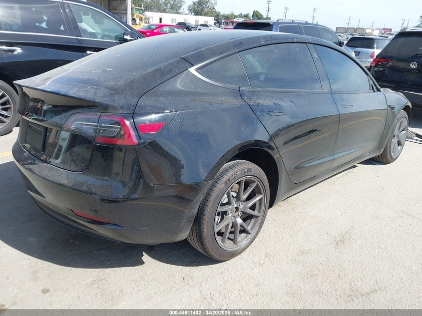 2023 Tesla Model 3 VIN 5YJ3E1EAXPF484020 IAAI salvage auction — FRONT END, Salvage Title, sold $5,600 on 2026-07-29 (photo 4)