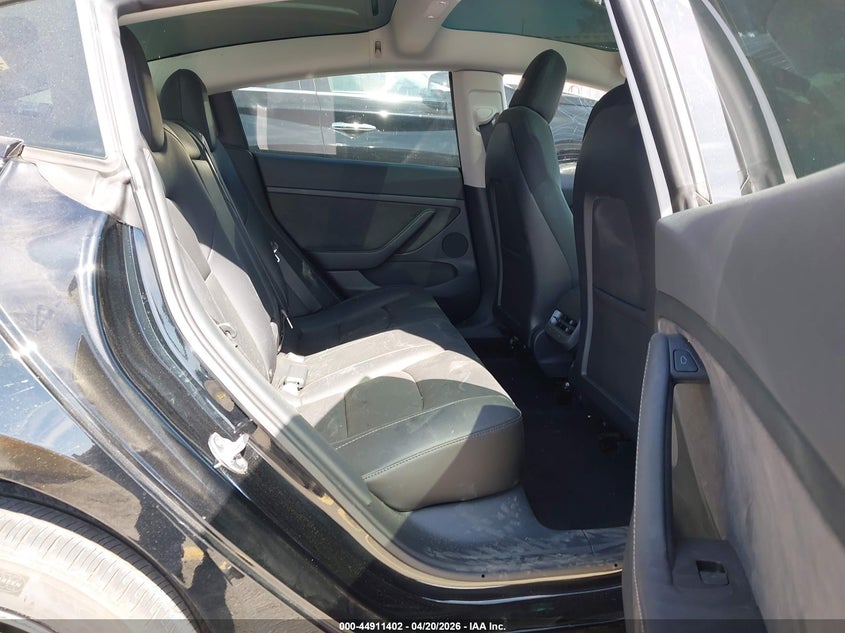 2023 Tesla Model 3 VIN 5YJ3E1EAXPF484020 IAAI salvage auction — FRONT END, Salvage Title, sold $5,600 on 2026-07-29 (photo 8)