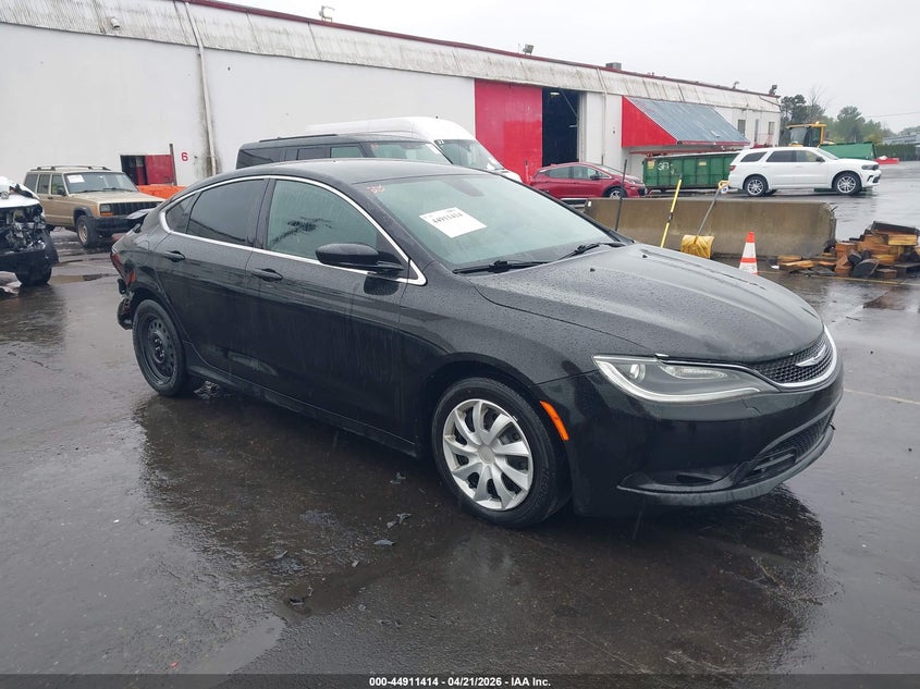 2015 Chrysler 200 VIN 1C3CCCFB4FN622423 IAAI salvage auction — REAR END, Salvage (Oregon), sold $1,150 on 2026-07-09 (photo 1)