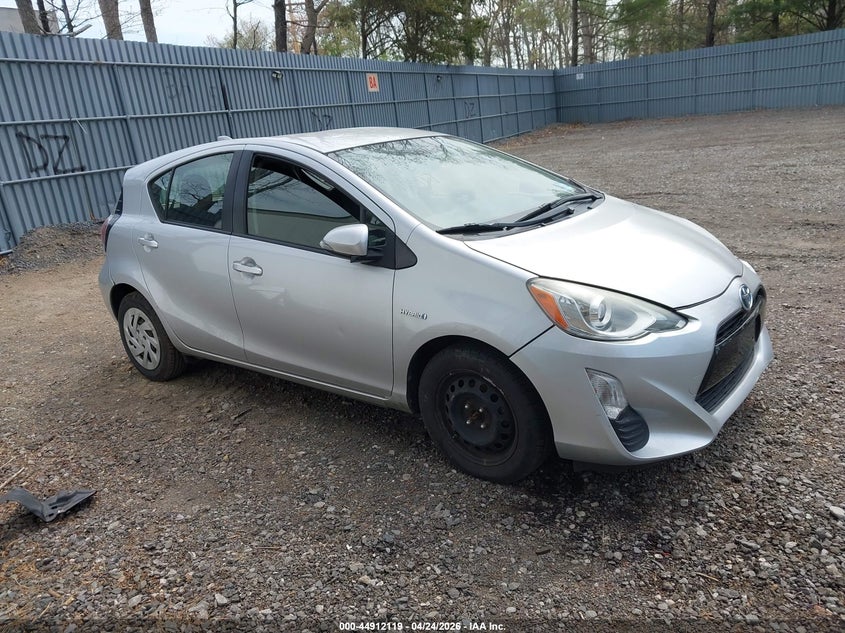 2016 Toyota Prius c VIN JTDKDTB36G1134179 IAAI salvage auction — FRONT & REAR, Salvage Title, sold $1,200 on 2026-07-15 (photo 1)