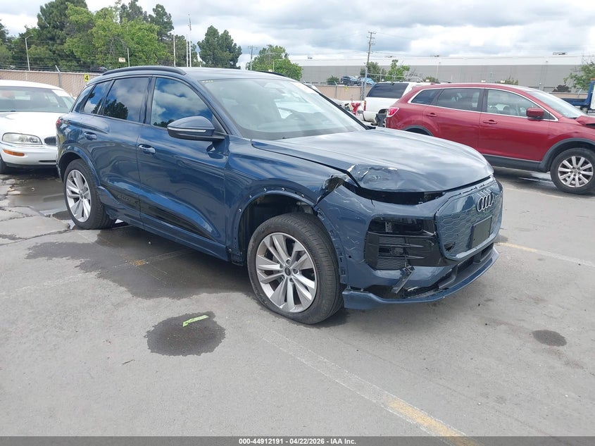 2025 Audi Q6 VIN WA112BGF9SA032652 IAAI salvage auction — RIGHT FRONT, Salvage Title, sold $18,800 on 2026-07-08 (photo 1)