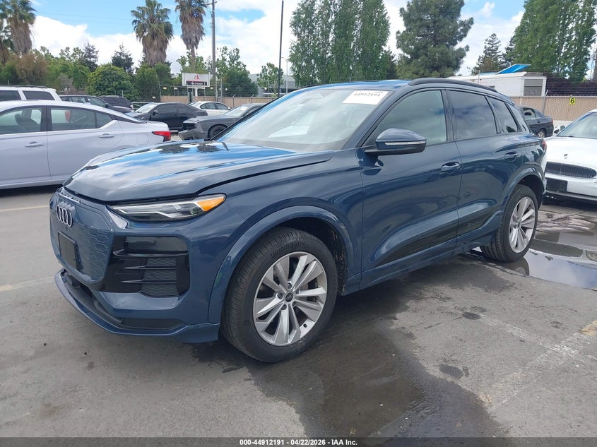 2025 Audi Q6 VIN WA112BGF9SA032652 IAAI salvage auction — RIGHT FRONT, Salvage Title, sold $18,800 on 2026-07-08 (photo 2)