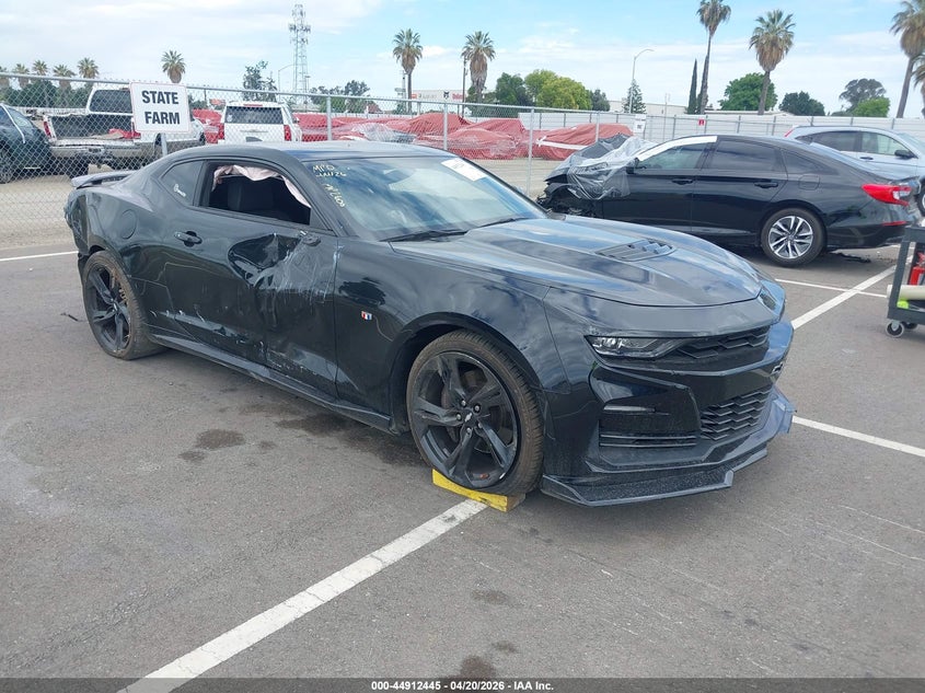 2019 Chevrolet Camaro VIN 1G1FF1R70K0124005 — IAAI salvage auction photo