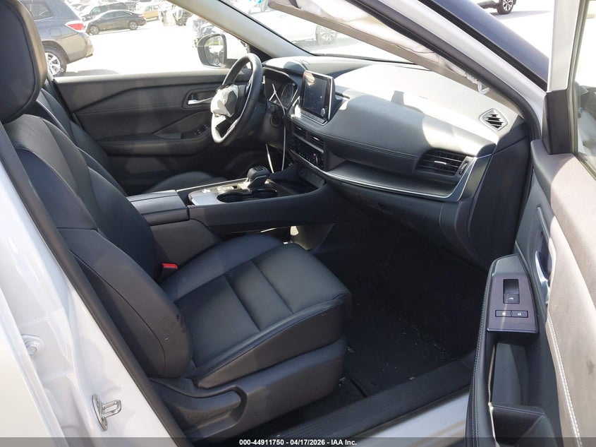 2025 Nissan Rogue VIN JN8BT3BA9SW005192 IAAI salvage auction — RIGHT FRONT, Wait Title, sold $5,975 on 2026-07-15 (photo 5)