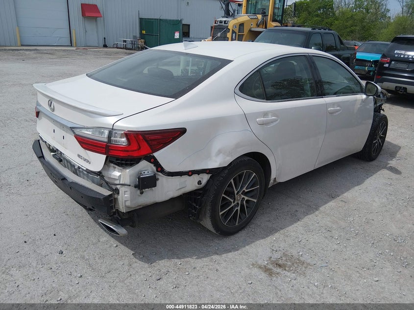 2018 Lexus ES VIN 58ABK1GGXJU094916 IAAI salvage auction — FRONT & REAR, Salvage (Kentucky), sold $7,400 on 2026-08-23 (photo 4)