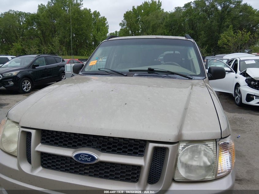 2005 Ford Explorer sport trac VIN 1FMZU67K25UA17383 IAAI salvage auction — HAIL, Salvage (Kansas), sold $700 on 2026-07-11 (photo 6)