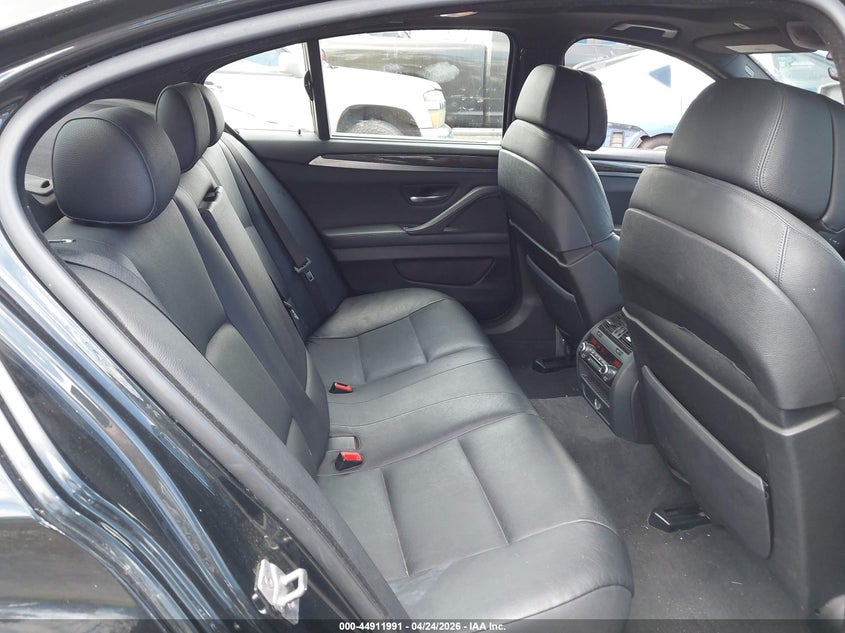2011 BMW 5er VIN WBAFU7C55BC874597 IAAI salvage auction — RIGHT FRONT, Bill Of Sale (Hawaii), sold $400 on 2026-07-28 (photo 8)