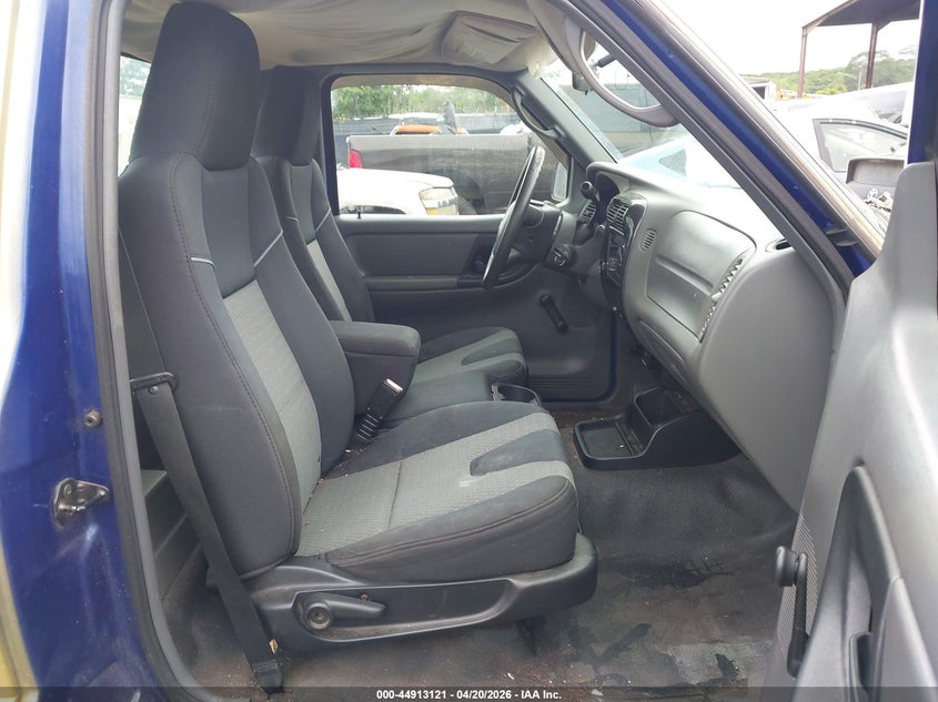 2005 Mazda B2300 VIN 4F4YR12D45PM01832 IAAI salvage auction — THEFT, Clear (Hawaii), sold $825 on 2026-10-02 (photo 5)