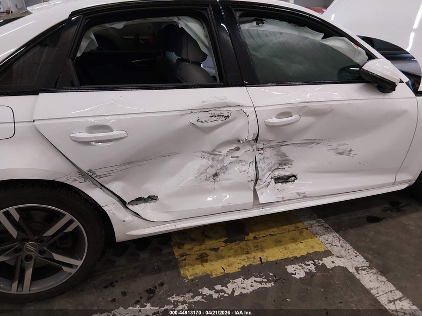 2018 Audi A4 VIN WAUFNAF42JA031657 IAAI salvage auction — RIGHT SIDE, Salvage (Oregon), sold $4,575 on 2026-07-30 (photo 6)