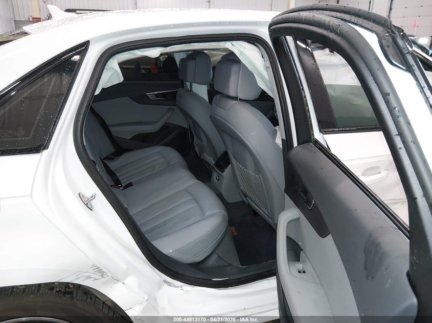 2018 Audi A4 VIN WAUFNAF42JA031657 IAAI salvage auction — RIGHT SIDE, Salvage (Oregon), sold $4,575 on 2026-07-30 (photo 8)