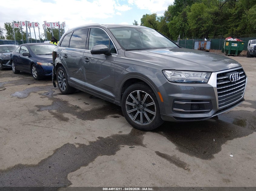 2017 Audi Q7 VIN WA1LAAF74HD000456 IAAI salvage auction — UNKNOWN, Salvage Title, sold $5,100 on 2026-07-09 (photo 1)